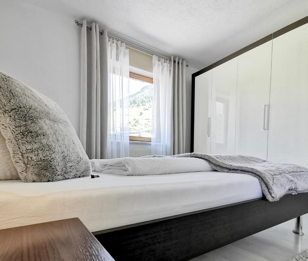 Das Alpenblick & Outdoor Lodge Nauders Bagian luar foto
