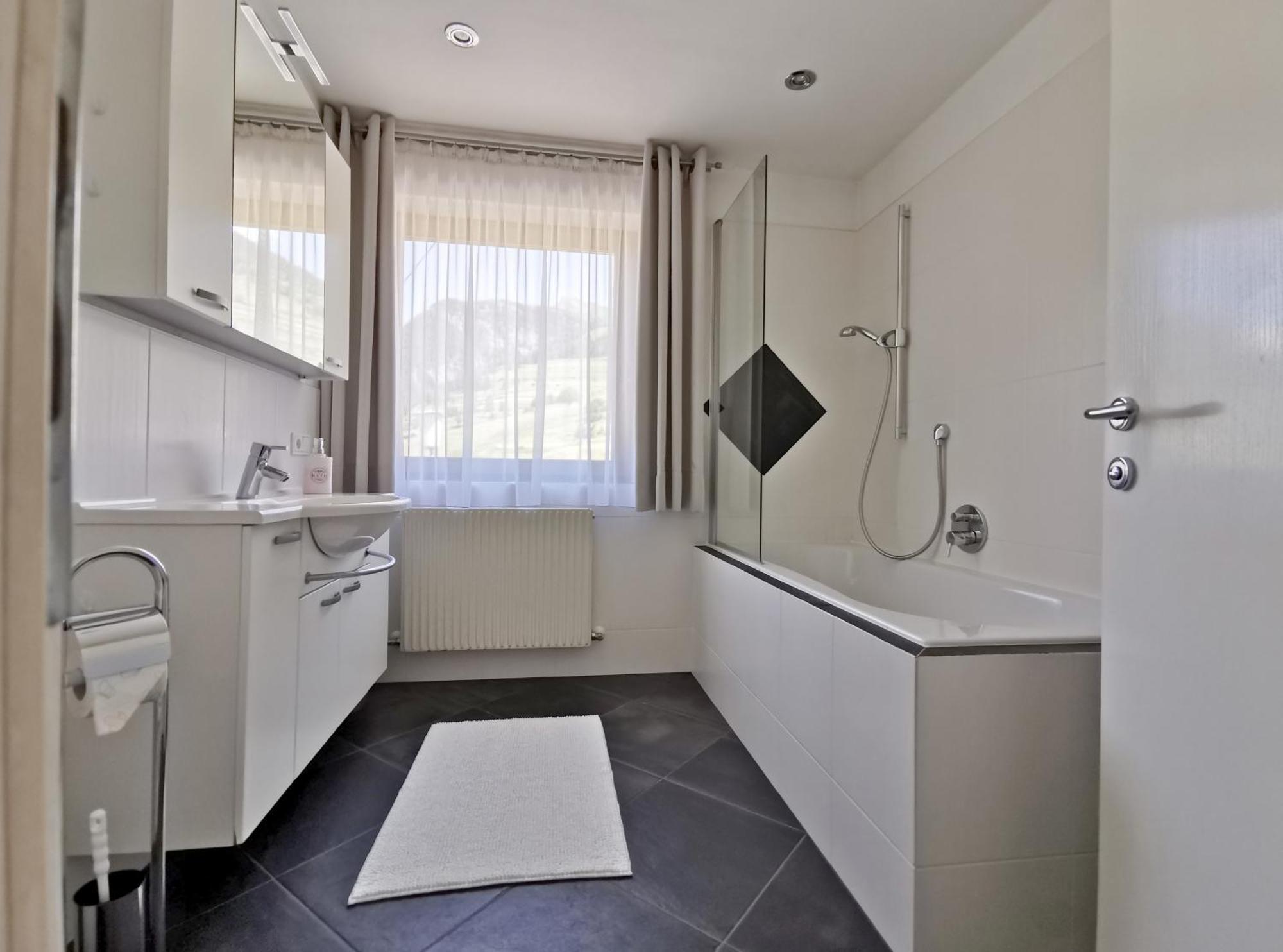 Das Alpenblick & Outdoor Lodge Nauders Bagian luar foto