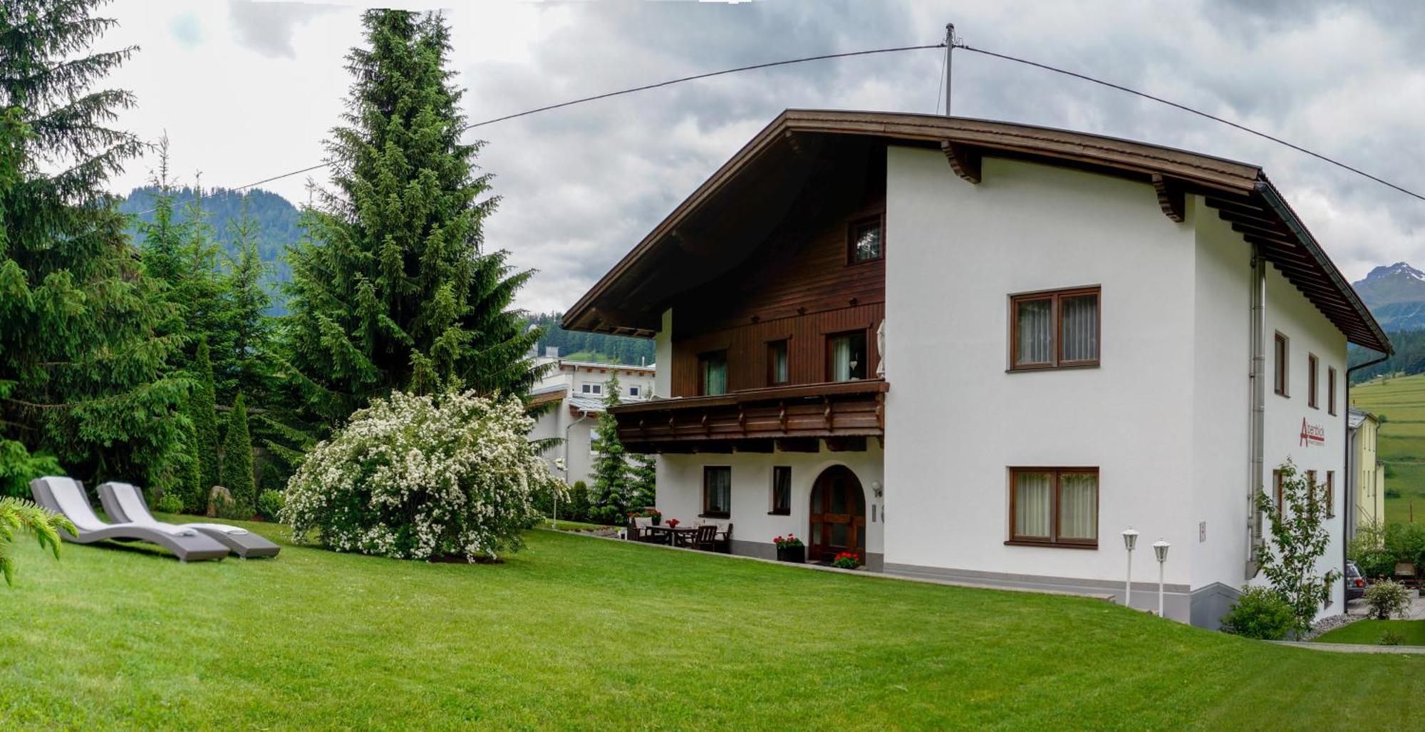 Das Alpenblick & Outdoor Lodge Nauders Bagian luar foto
