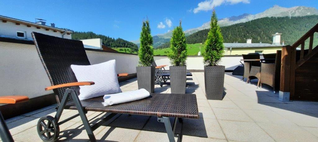 Das Alpenblick & Outdoor Lodge Nauders Bagian luar foto
