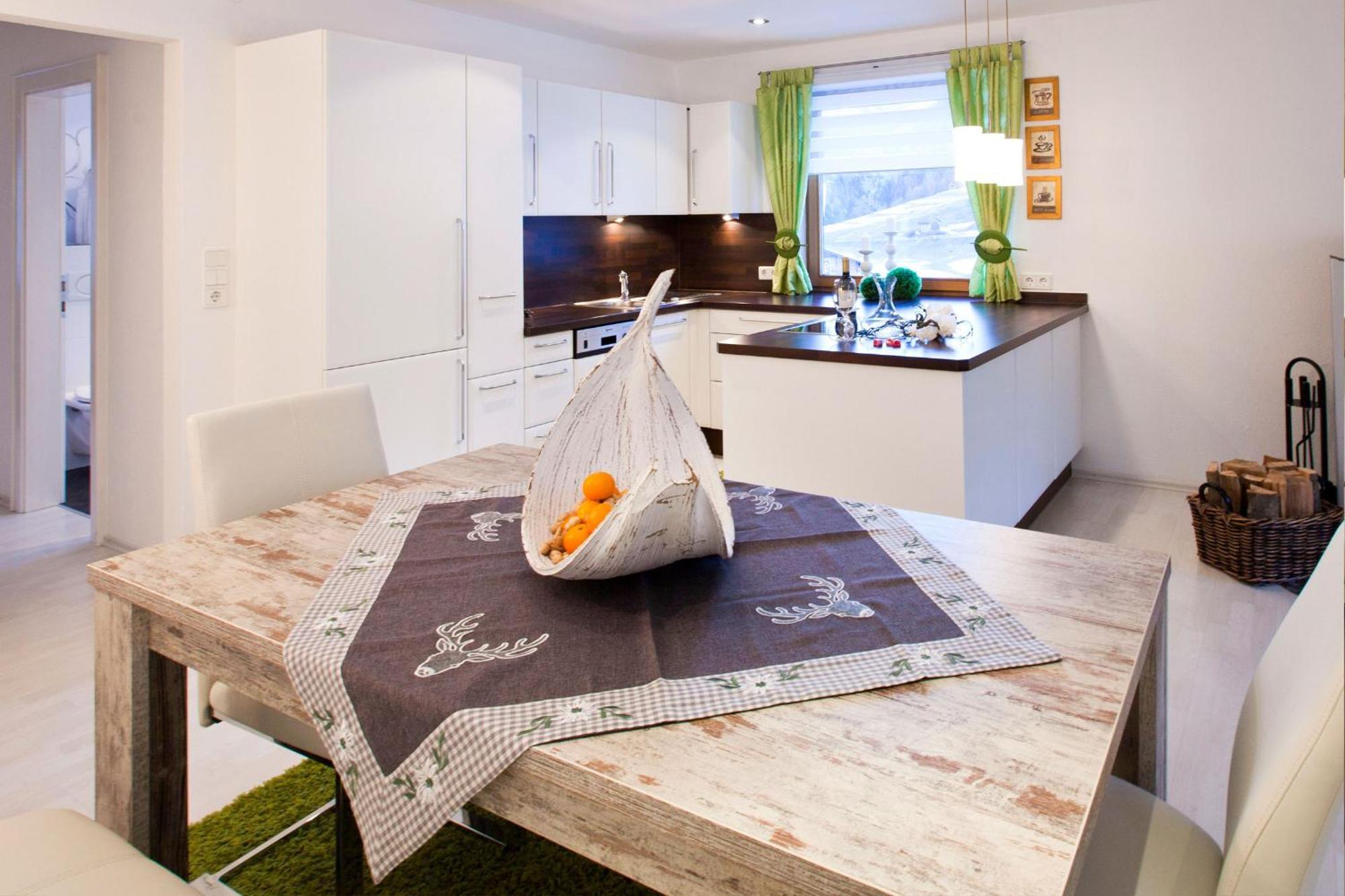Das Alpenblick & Outdoor Lodge Nauders Ruang foto